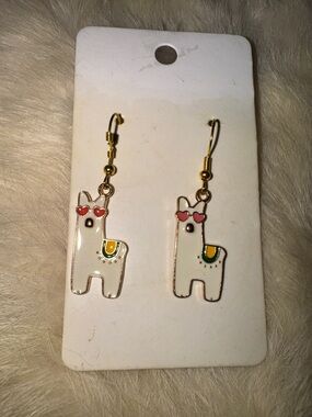 Fun White Llama Heart-Eye Drop Earrings NEW